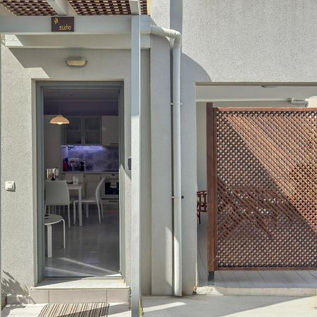 Alisahni Villa & Suite كاتو ذاراتسو المظهر الخارجي الصورة