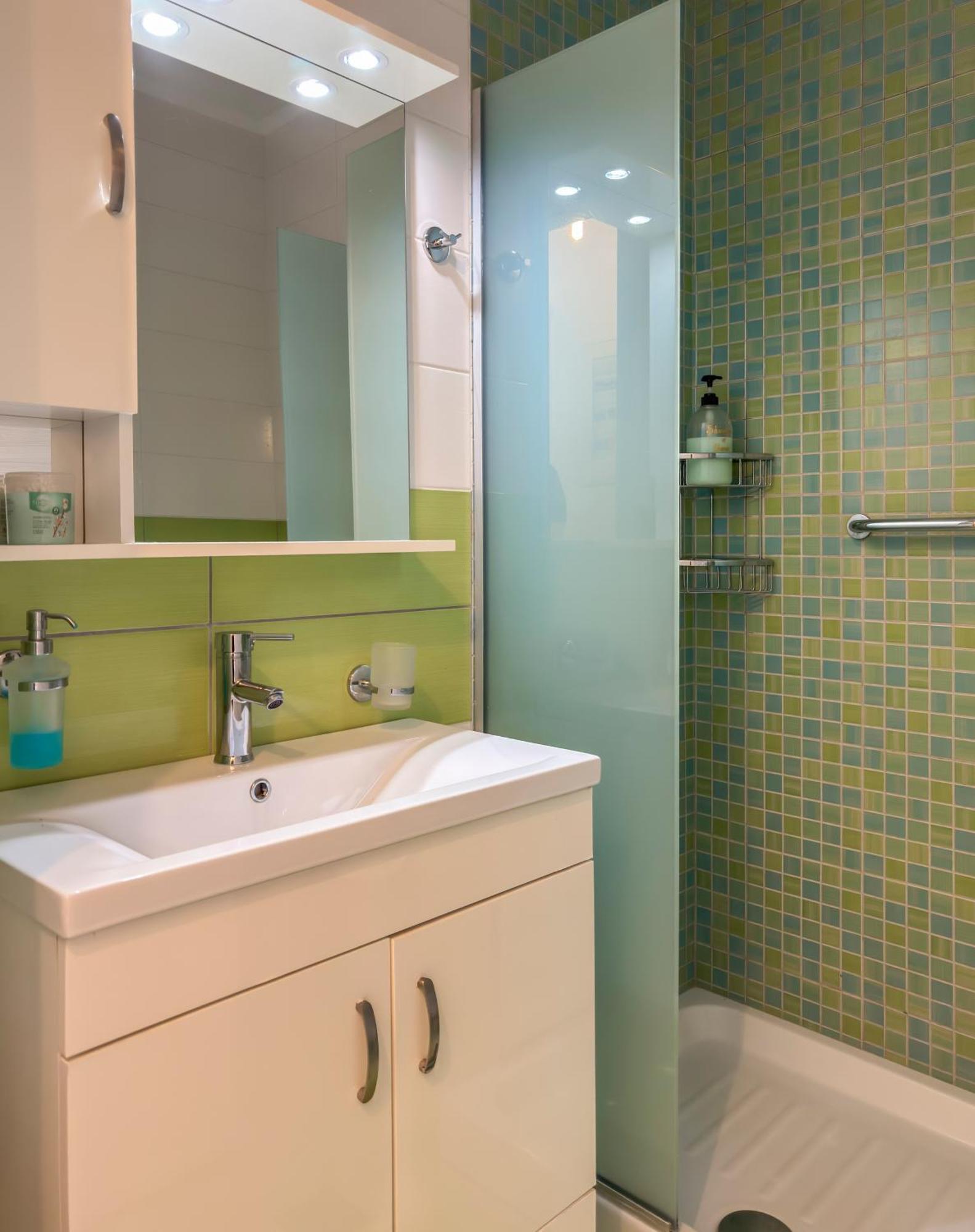 Alisahni Villa & Suite كاتو ذاراتسو المظهر الخارجي الصورة