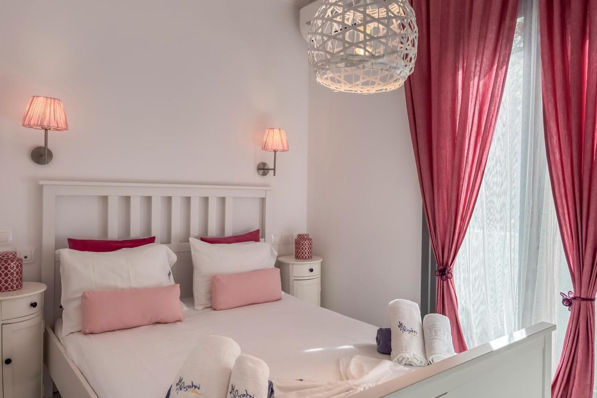 Alisahni Villa & Suite كاتو ذاراتسو المظهر الخارجي الصورة